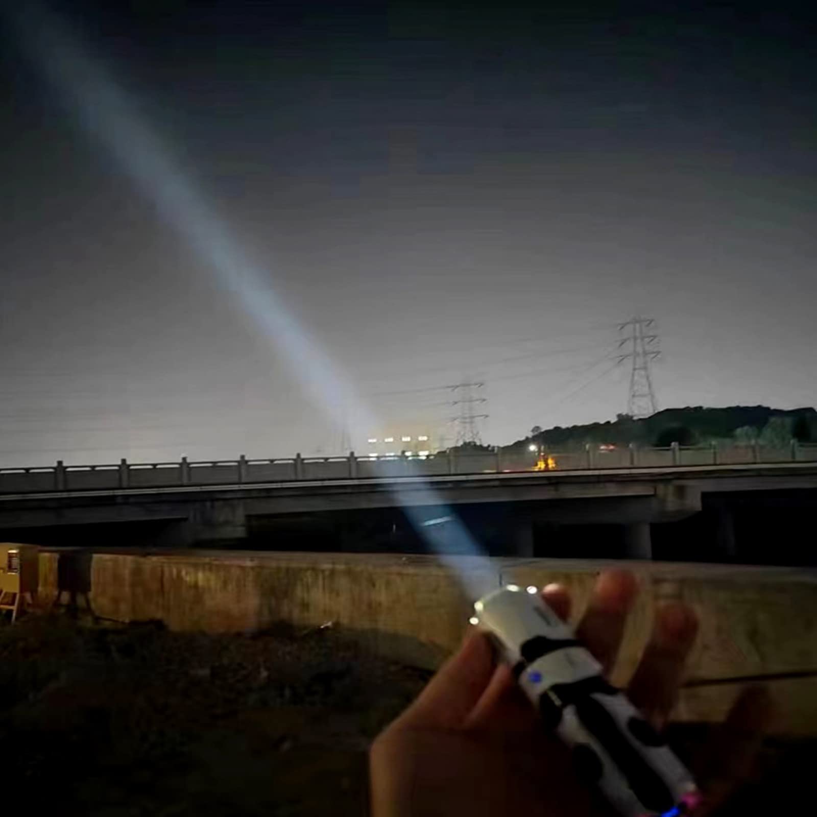 2500-Lumen Titanium LED Pocket Flashlight